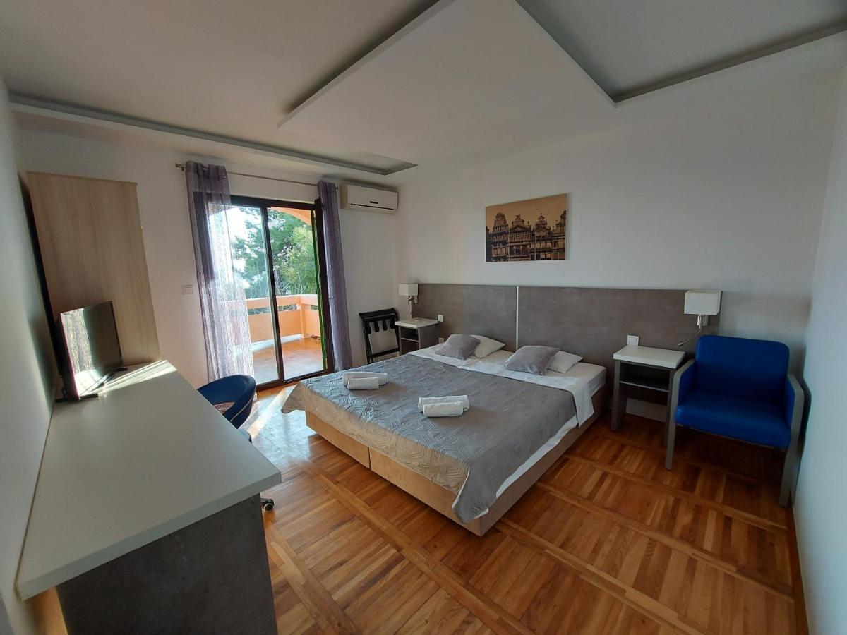 Villa Matea - วีร์ ภายนอก รูปภาพ