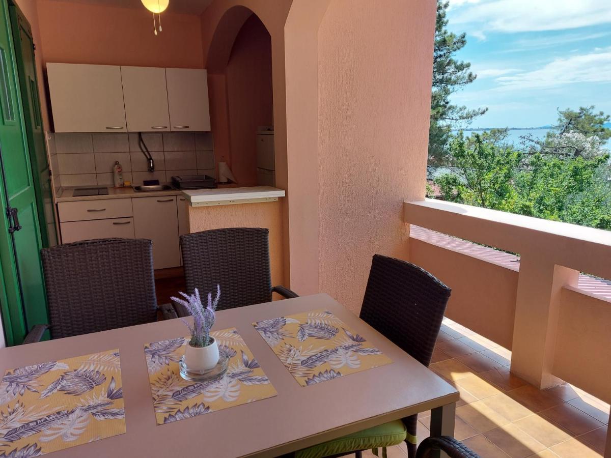 Villa Matea - วีร์ ภายนอก รูปภาพ